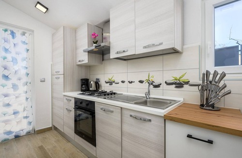 Kastelir-Labinci House | Awesome home in Kastelir