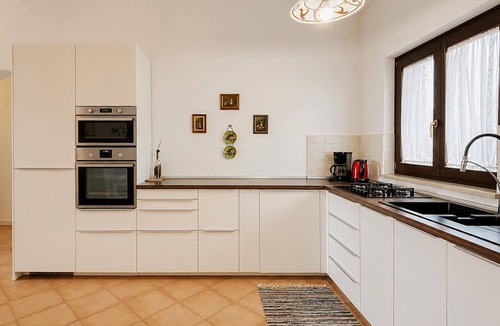 Brnobici House | Awesome home in Kastelir with swimming pool