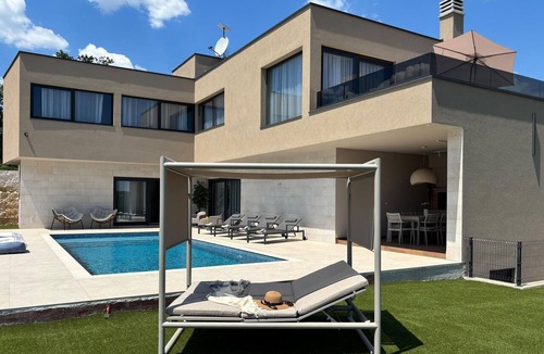 Kringa House | Awesome home in Kringa