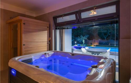 Boljevici House | Awesome Home In Krsan With Sauna