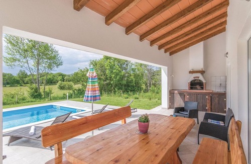 Kapelica House | Awesome home in Labin