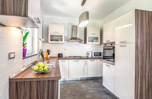 Kapelica House | Awesome home in Labin