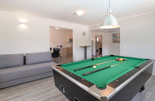 Loborika House | Awesome home in Loborika