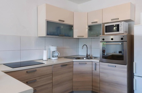 Loborika House | Awesome home in Loborika