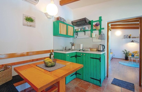 Sveti Juraj na Bregu House | Awesome home in Lopatinec with sauna