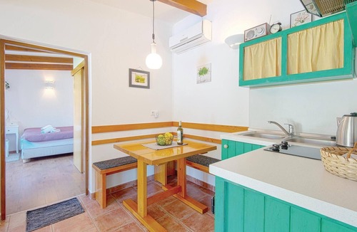 Sveti Juraj na Bregu House | Awesome home in Lopatinec with sauna