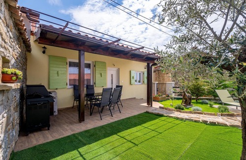 Lupoglav House | Awesome home in Lupoglav
