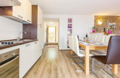Medveja House | Awesome home in Medveja
