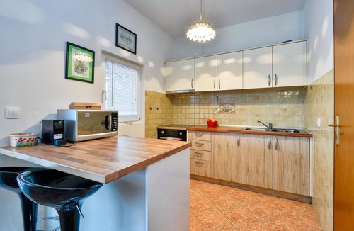 Krasic House | Awesome home in Mirkopolje