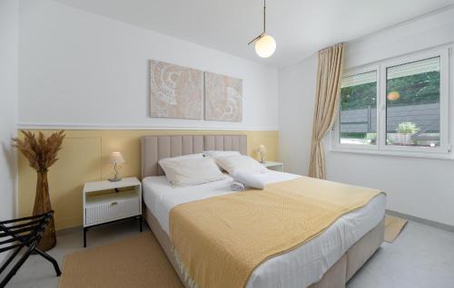 Nedescina House | Awesome Home In Nedescina With Sauna