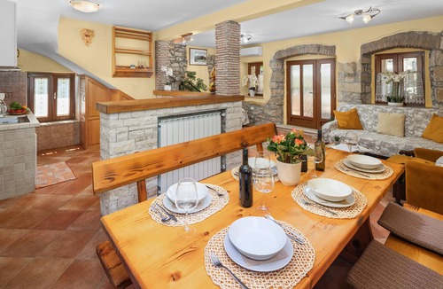 Nova Vas House | Awesome home in Nova Vas