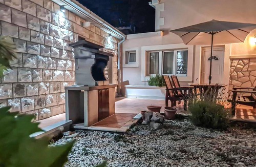 Novo Selo House | Awesome home in Novo Selo