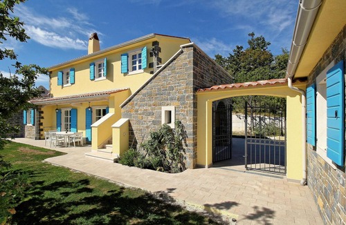 Trviz House | Awesome home in Pazin