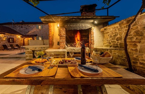Pristeg House | Awesome home in Pristeg with private swimming pool, can be inside or outside