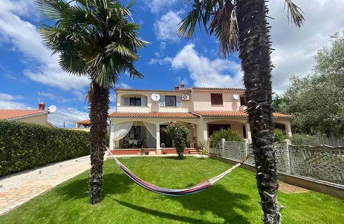 Kastelir-Labinci House | Awesome home in Rogovici with private swimming pool, can be inside or outside