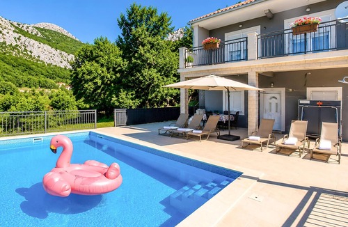 Solin House | Awesome home in Solin