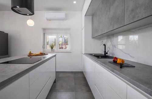 Sucuraj House | Awesome home in Sucuraj
