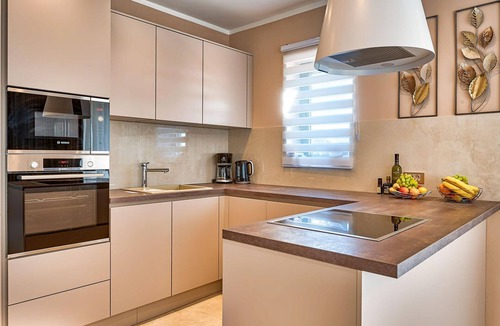 Brgod House | Awesome home in Trget