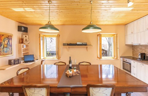 Tucepi House | Awesome home in Tucepi with sauna