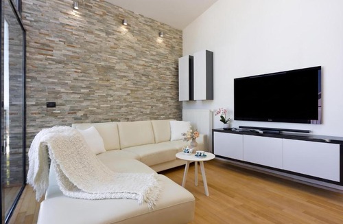 Koper Apartment | Azure Adriatic Residence with Sea-View Balcony - Happy Rentals