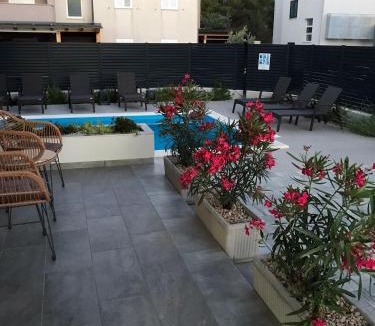 Srima Apartment | B1villa
