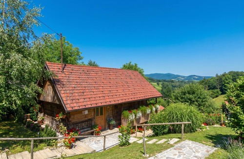 Crnomelj Ski Chalet | Bahor Heritage Stay & Jacuzzi, Črnomelj, Slovenia
