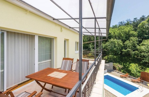 Sarsoni Apartment | Beach front apartment in Matulji