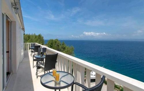 Prigradica Apartment | Beach Front Apartment In Blato