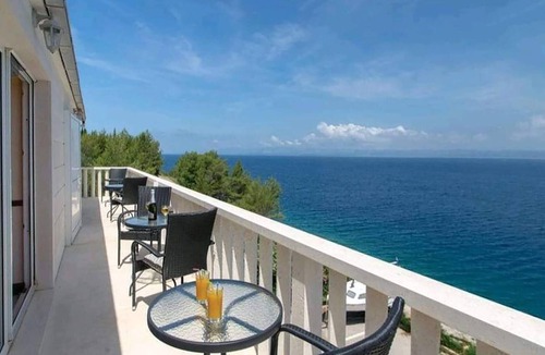 Prigradica Apartment | Beach front apartment in Blato