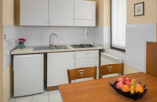 Kukci Apartment | Beach front apartment in Porec