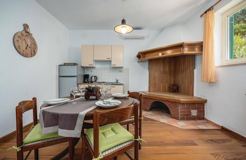 Rabac Apartment | Beach front apartment in Rabac with WiFi