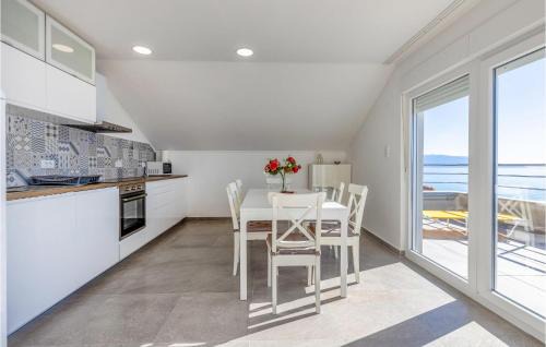 Povile Apartment | Beach Front Apartment In Povile With Wifi
