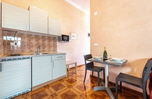 Vir Apartment | Beach front apartment in Vir with WiFi