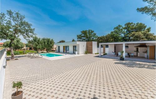 Biograd na Moru House | Beach Front Home In Biograd