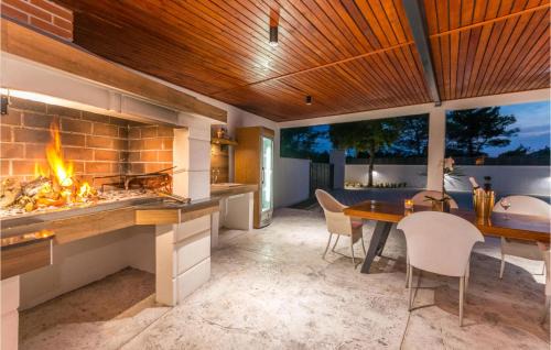 Biograd na Moru House | Beach Front Home In Biograd
