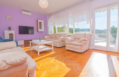 Primosten Burnji House | Beach front home in Dolac with WiFi