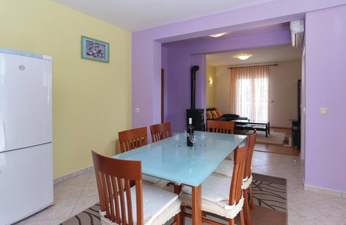 Kastel Novi House | Beach front home in Kastel Novi
