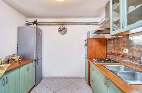 Cove Murtar House | Beach front home in Mali Losinj with WiFi