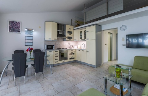 Krizine House | Beach front home in Sveti Ivan with WiFi