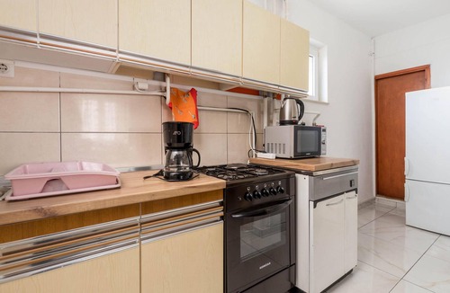 Sveti Juraj House | Beach front home in Sveti Juraj with WiFi