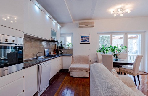 Cove Tri Zala (Zrnovo) House | Beach front home in Korcula with WiFi
