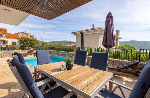 Kornic House | Beach front home in Kornic