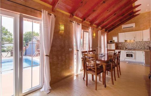 Nerezine House | Beach Front Home In Nerezine
