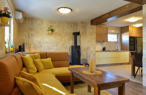 Pridraga House | Beach front home in Pridraga