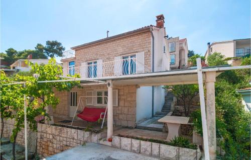Splitska House | Beach Front Home In Splitska With House Sea View
