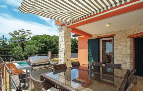 Murine House | Beach Front Home In Umag