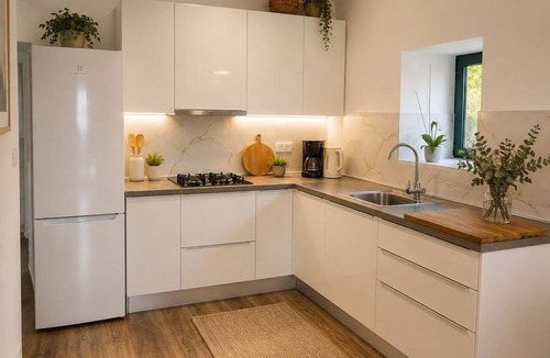 Podaca Apartment | Beach on the doorstep, top location! Apartment with two bedrooms, WiFi, parking