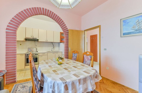 Vir Apartment | Beachfront apartment Liverić 2