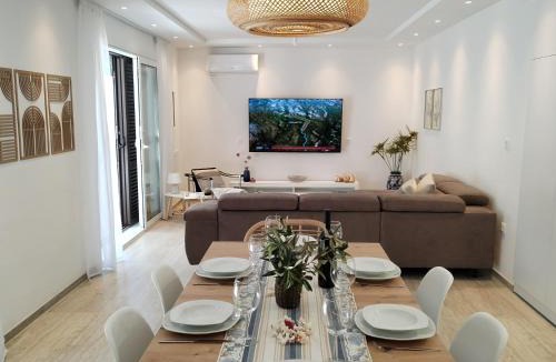 Bol Apartment | Beachfront apartment Suncana