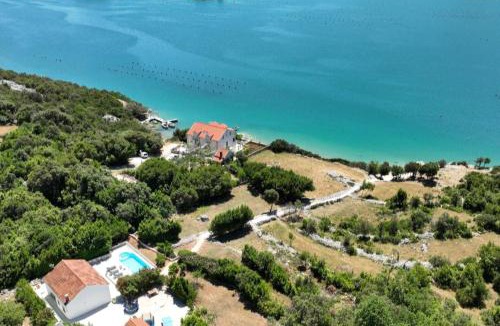 Zaton Doli Villa | Beachfront Villa with Swimming Pool, Terrace and Sea view